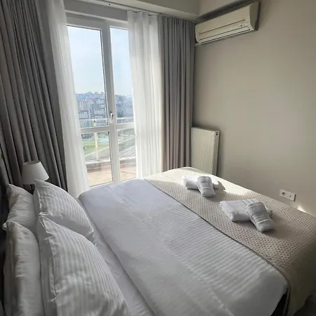 Apartman Enjoy The Tranquility With A Charming View Of The