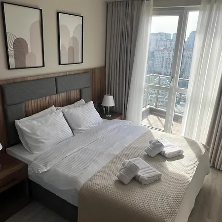 Apartment Enjoy The Tranquility With A Charming View Of The
